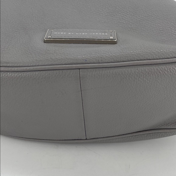 Marc by Marc Jacobs Too Hot To Handle Hobo Bag Storm Cloud Gray - Picture 9 of 16